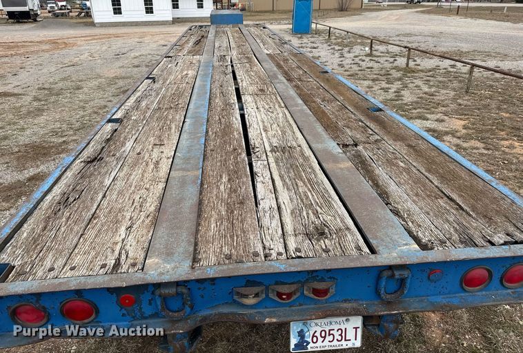 image for item LH9523 2013 Shop built flatbed trailer