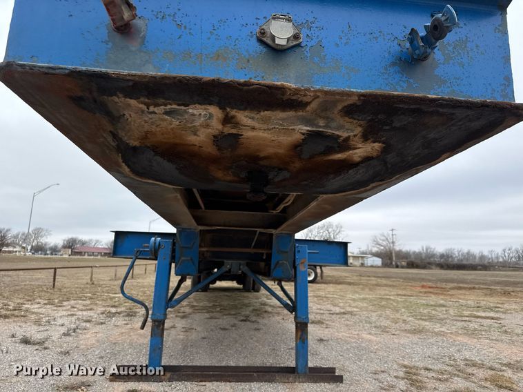 image for item LH9523 2013 Shop built flatbed trailer