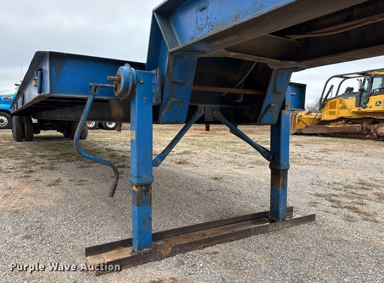 image for item LH9523 2013 Shop built flatbed trailer