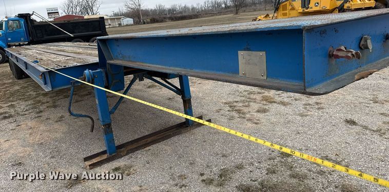 image for item LH9523 2013 Shop built flatbed trailer