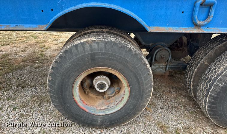 image for item LH9523 2013 Shop built flatbed trailer