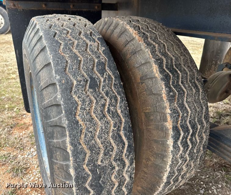 image for item LH9523 2013 Shop built flatbed trailer