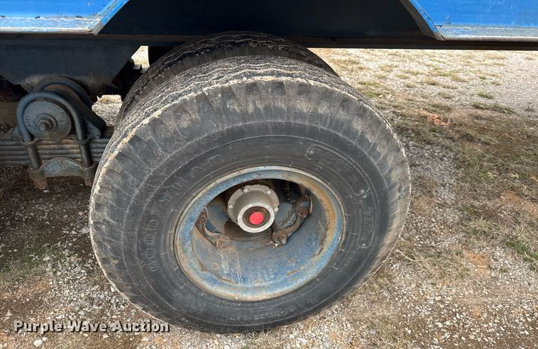 image for item LH9523 2013 Shop built flatbed trailer