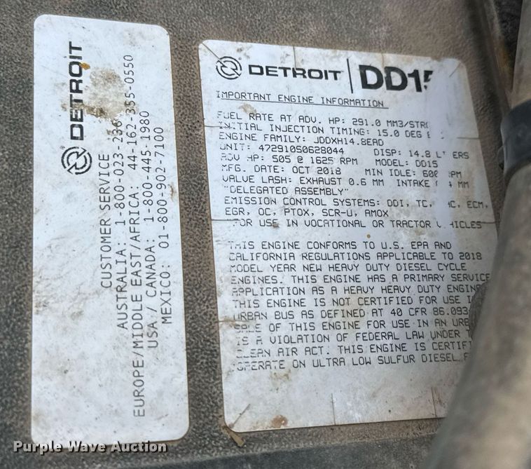 image for item LH9529 2019 Western Star 4900SF semi truck