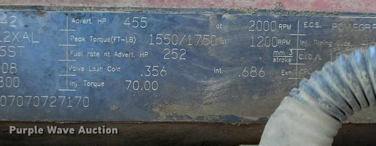 image for item NB9797 2009 Peterbilt  386 semi truck