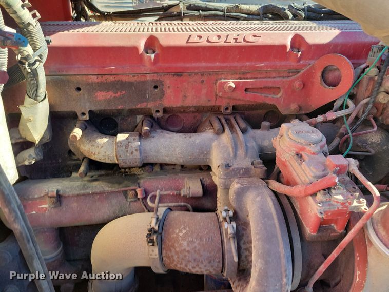 image for item NB9797 2009 Peterbilt  386 semi truck