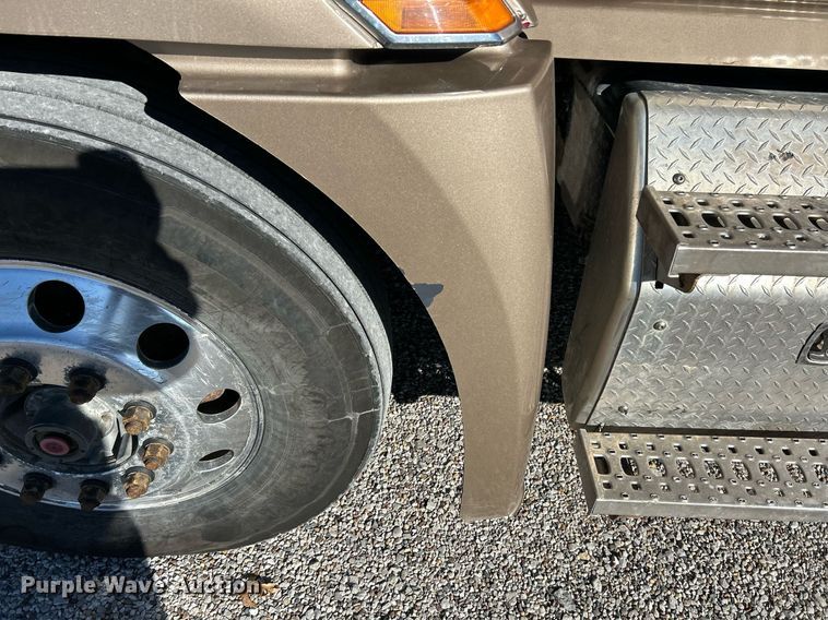 image for item NJ9634 2016 Western Star 5700XE semi truck