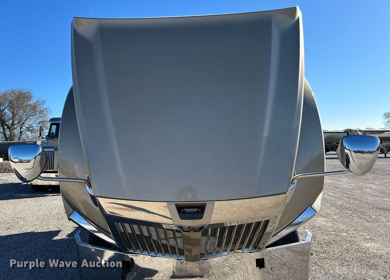 image for item NJ9634 2016 Western Star 5700XE semi truck