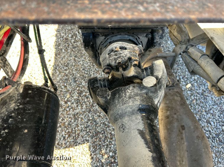 image for item NJ9634 2016 Western Star 5700XE semi truck