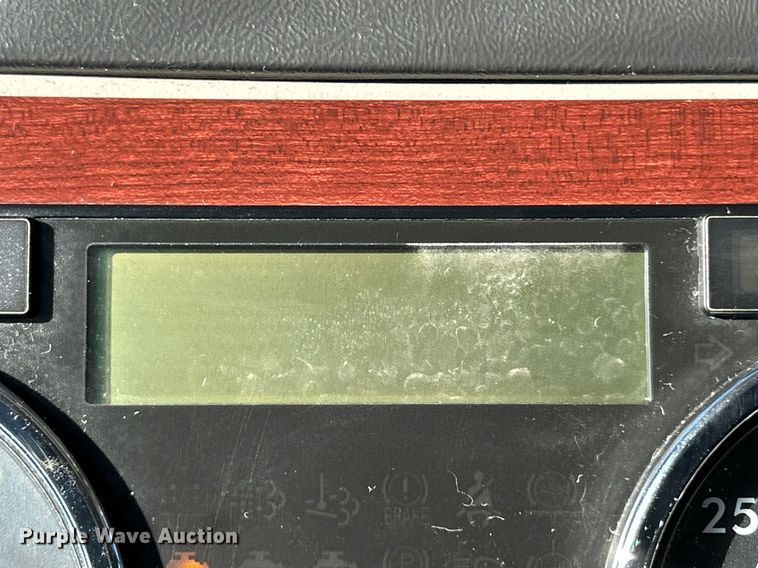 image for item NJ9634 2016 Western Star 5700XE semi truck