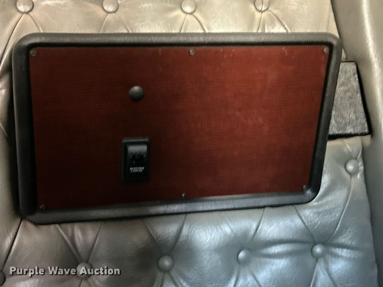 image for item NJ9634 2016 Western Star 5700XE semi truck