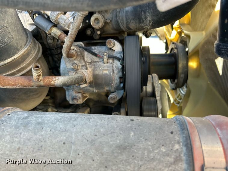 image for item NJ9634 2016 Western Star 5700XE semi truck