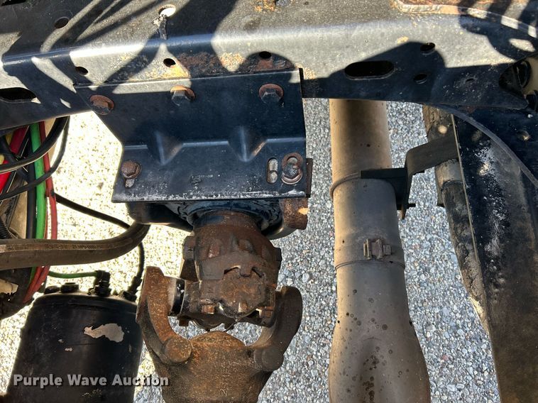 image for item NJ9636 2016 Western Star 5700XE semi truck