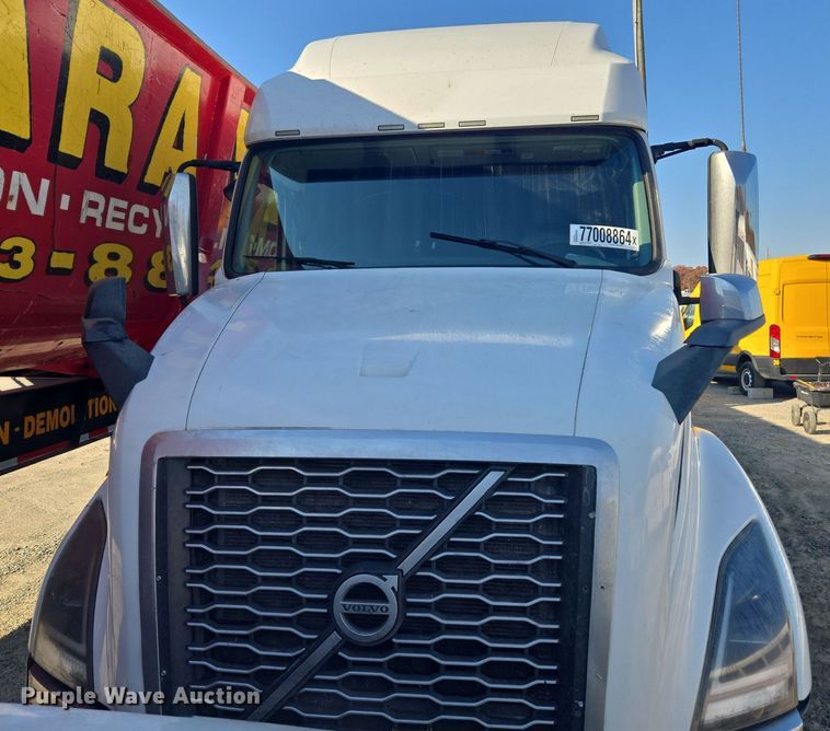 image for item YA0115 2020 Volvo VN semi truck
