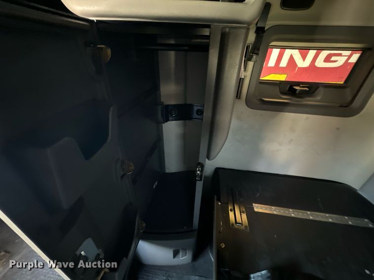 image for item YA0115 2020 Volvo VN semi truck