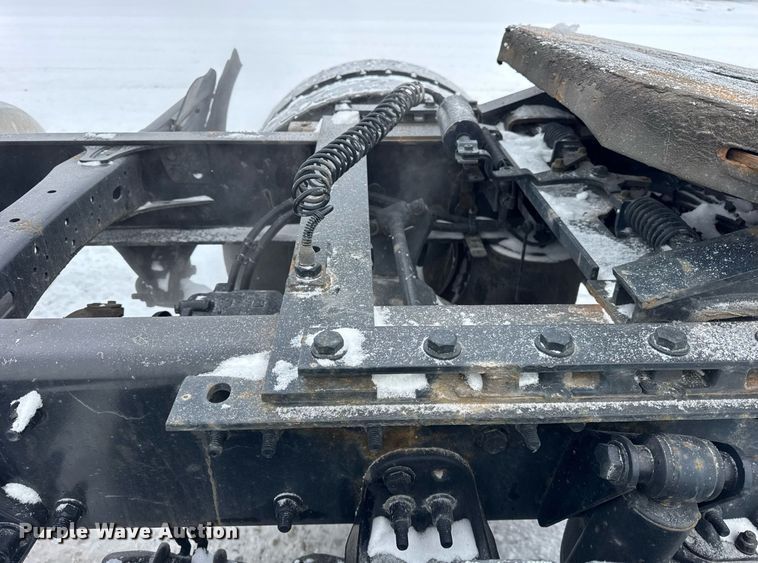 image for item YA0136 2017 Freightliner Cascadia 125 semi truck