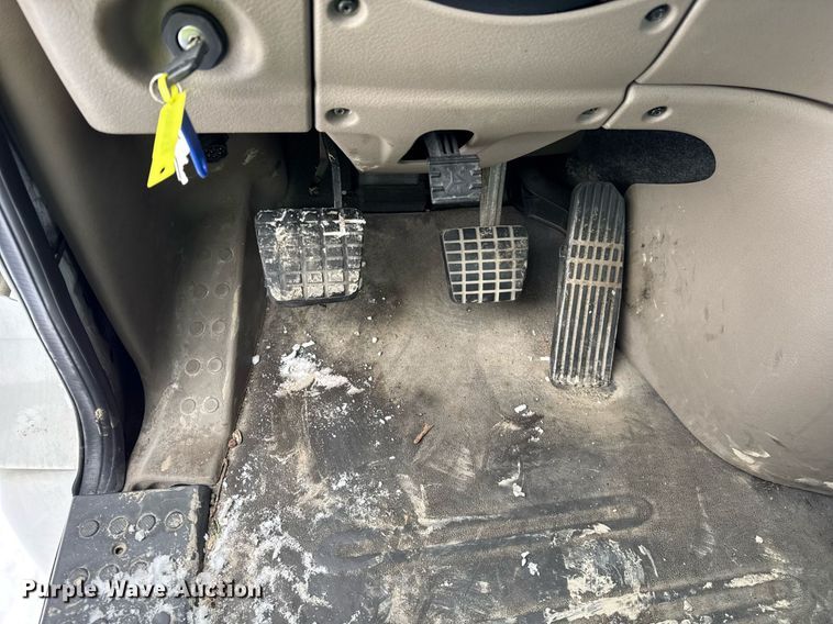 image for item YA0136 2017 Freightliner Cascadia 125 semi truck