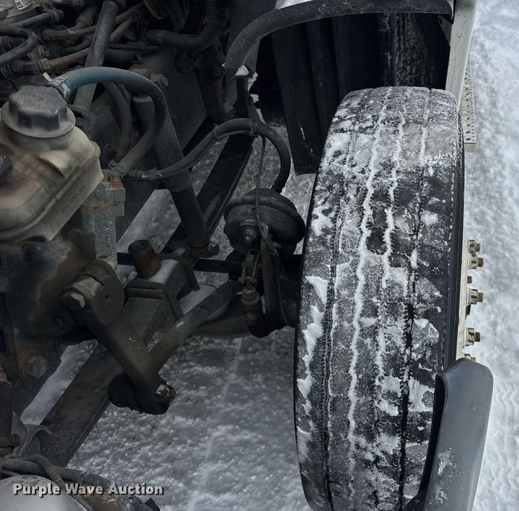 image for item YA0136 2017 Freightliner Cascadia 125 semi truck