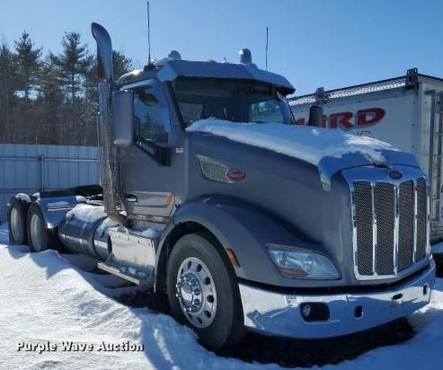 image for item YA0161 2013 Peterbilt 579 semi truck