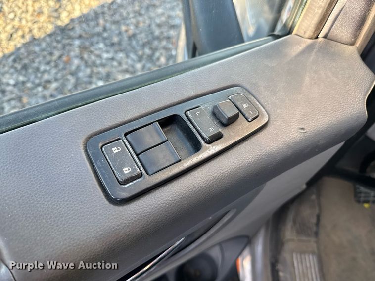 image for item YA0161 2013 Peterbilt 579 semi truck