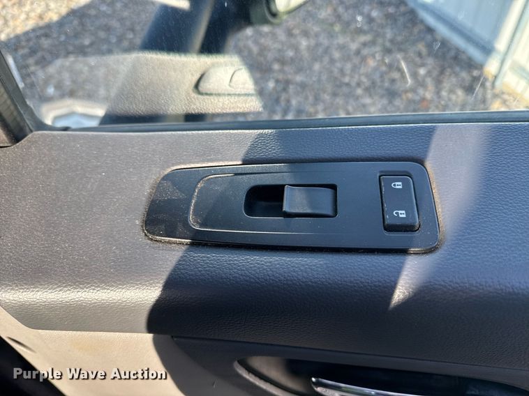 image for item YA0161 2013 Peterbilt 579 semi truck