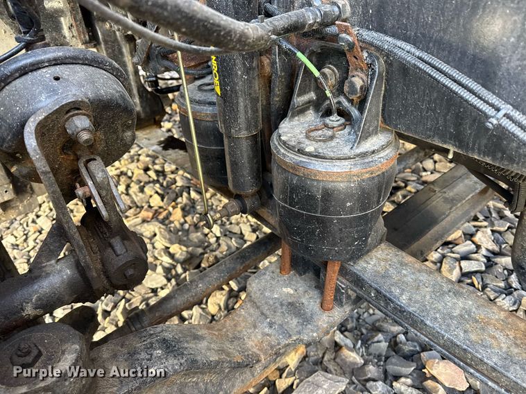 image for item YA0161 2013 Peterbilt 579 semi truck