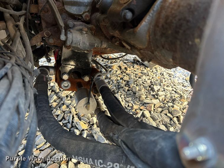 image for item YA0161 2013 Peterbilt 579 semi truck