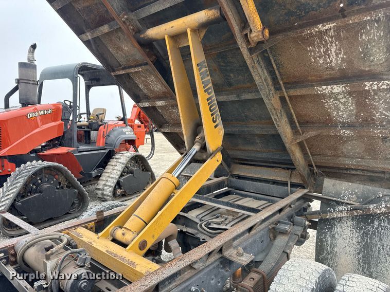 image for item DH9797 2009 Ford F550 Super Duty XL dump truck