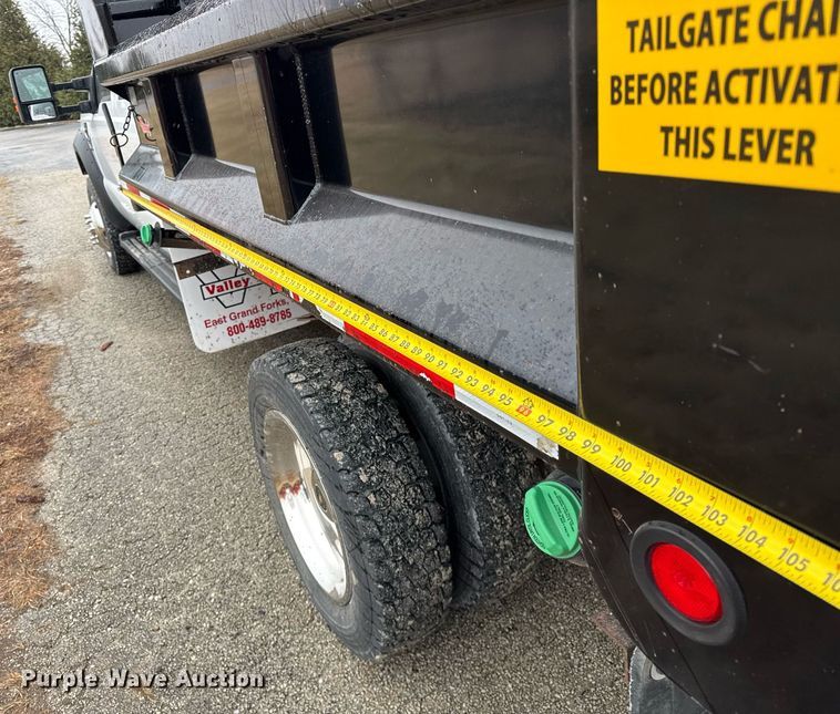 image for item DH9797 2009 Ford F550 Super Duty XL dump truck