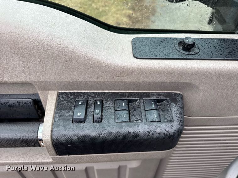 image for item DH9797 2009 Ford F550 Super Duty XL dump truck