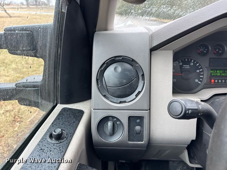 image for item DH9797 2009 Ford F550 Super Duty XL dump truck