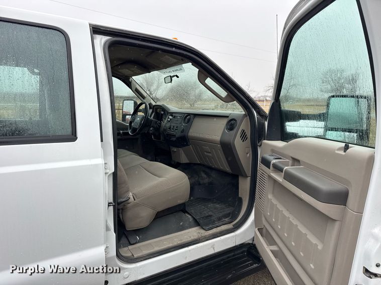 image for item DH9797 2009 Ford F550 Super Duty XL dump truck