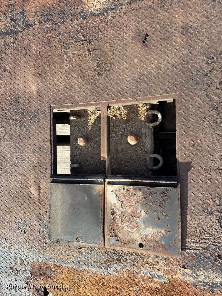 image for item DH9819 2011 Dodge Ram 5500HD Crew Cab pickup truck