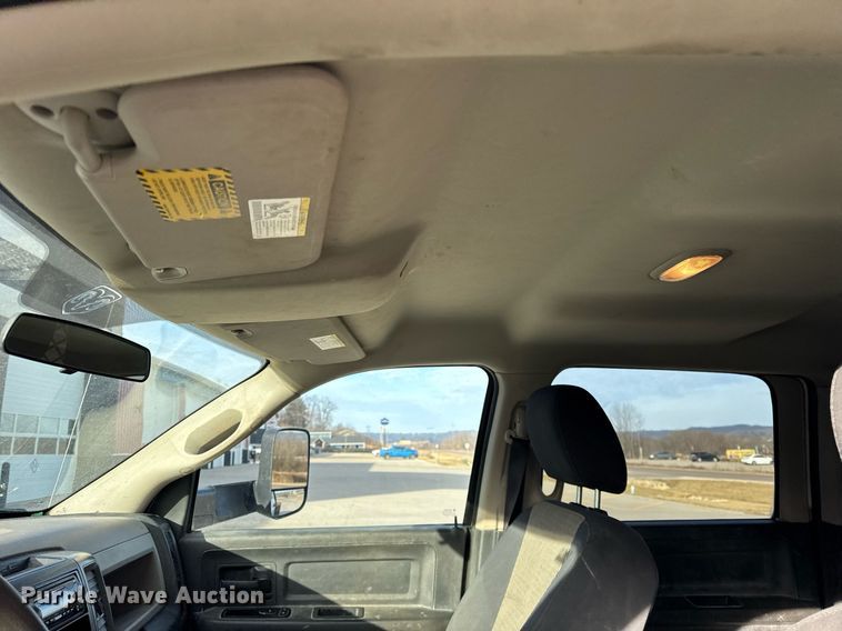 image for item DH9819 2011 Dodge Ram 5500HD Crew Cab pickup truck