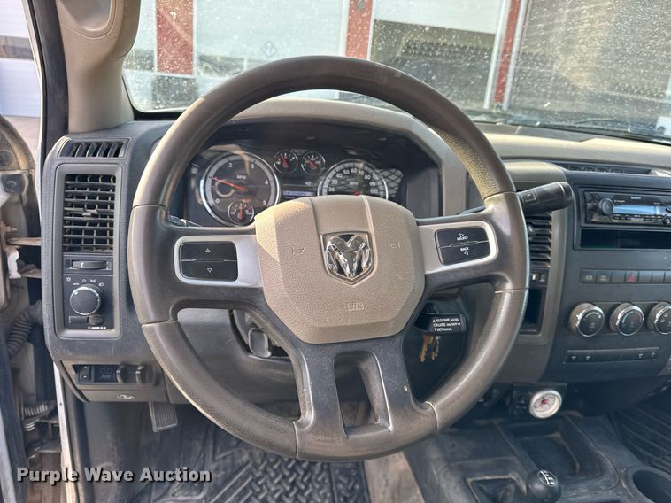 image for item DH9819 2011 Dodge Ram 5500HD Crew Cab pickup truck