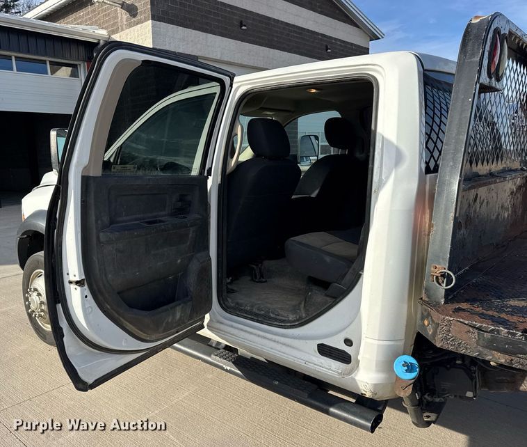 image for item DH9819 2011 Dodge Ram 5500HD Crew Cab pickup truck