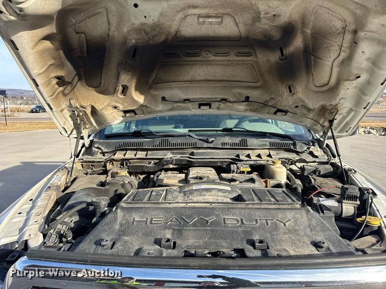 image for item DH9819 2011 Dodge Ram 5500HD Crew Cab pickup truck