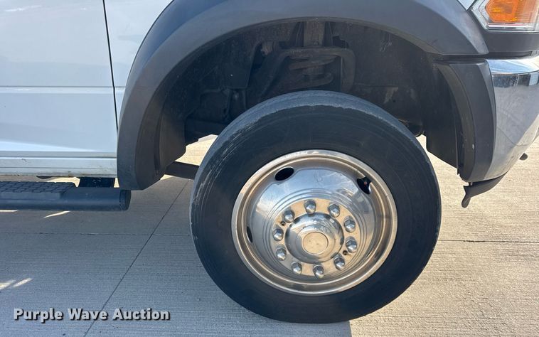 image for item DH9819 2011 Dodge Ram 5500HD Crew Cab pickup truck