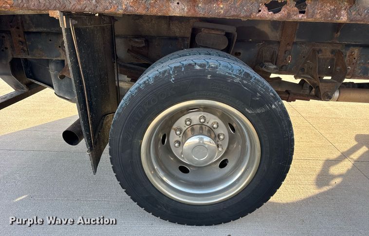 image for item DH9819 2011 Dodge Ram 5500HD Crew Cab pickup truck