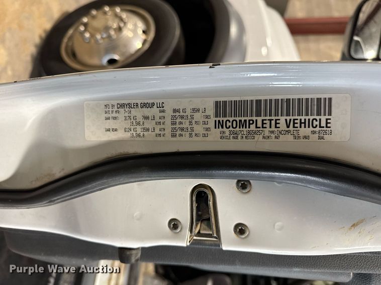 image for item DH9819 2011 Dodge Ram 5500HD Crew Cab pickup truck