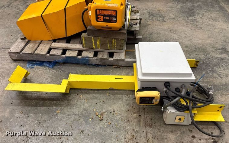 image for item DH9826 Harrington Hoist and Cranes ERIA-556732 hoist