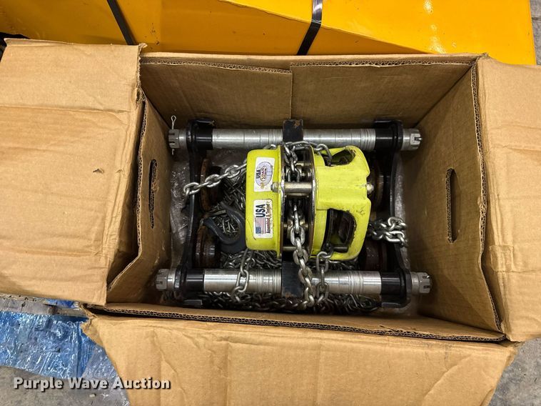 image for item DH9826 Harrington Hoist and Cranes ERIA-556732 hoist