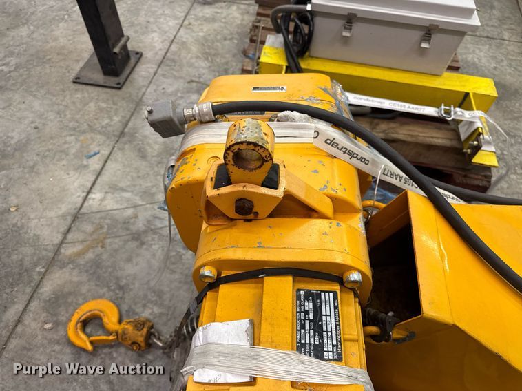 image for item DH9827 Harrington Hoist and Cranes ERIA-556732 crane