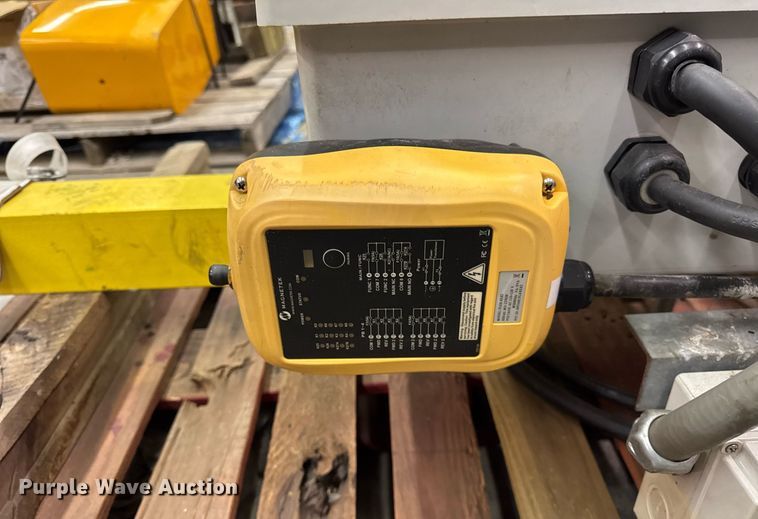 image for item DH9827 Harrington Hoist and Cranes ERIA-556732 crane