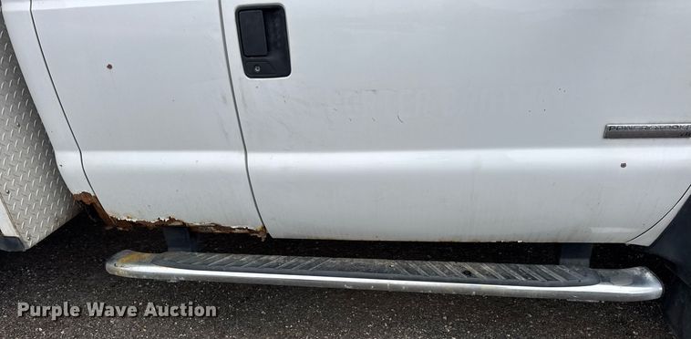 image for item DH9830 2006 Ford F450 Super Duty SuperCab utility / service truck