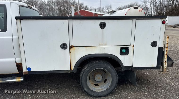 image for item DH9830 2006 Ford F450 Super Duty SuperCab utility / service truck