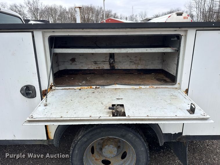 image for item DH9830 2006 Ford F450 Super Duty SuperCab utility / service truck