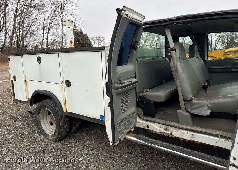 image for item DH9830 2006 Ford F450 Super Duty SuperCab utility / service truck