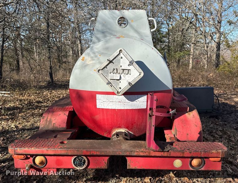 image for item DM5545 1981 Halliburton tank trailer