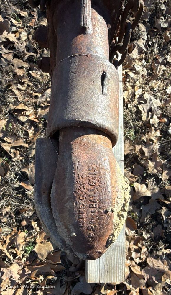 image for item DM5545 1981 Halliburton tank trailer